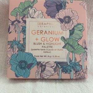Seraphim’s Botanicals Geranium & Glow blush & highlight pallette- NIB